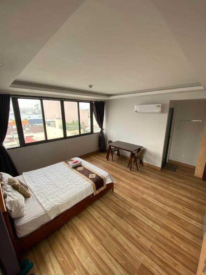 The Lumiere Near Tan Son Nhat Airport Хошимин